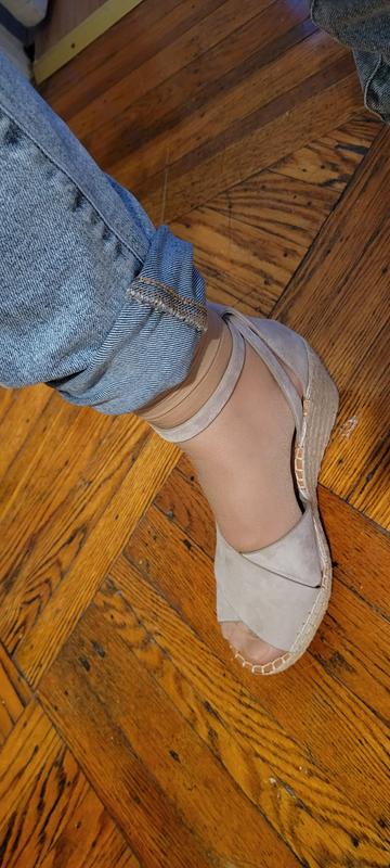 Review Thumbnail Image 2 232868776