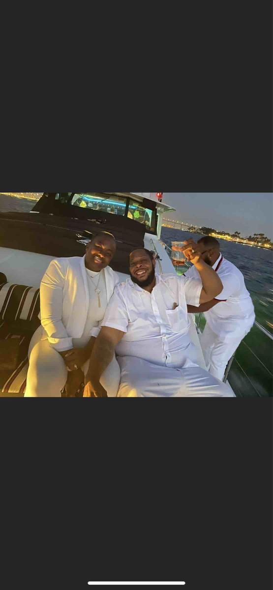 Review Thumbnail Image 2 208739138