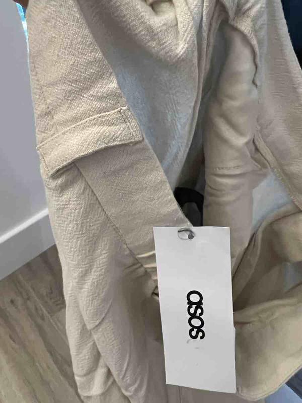 Review Thumbnail Image 0 225329163