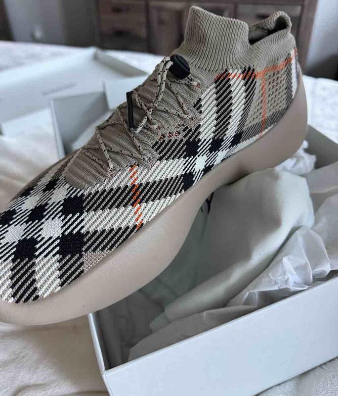 Review Thumbnail Image 2 236833549