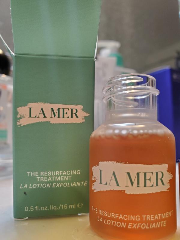 The Resurfacing Treatment Exfoliator for Clarifying & Smoothing
