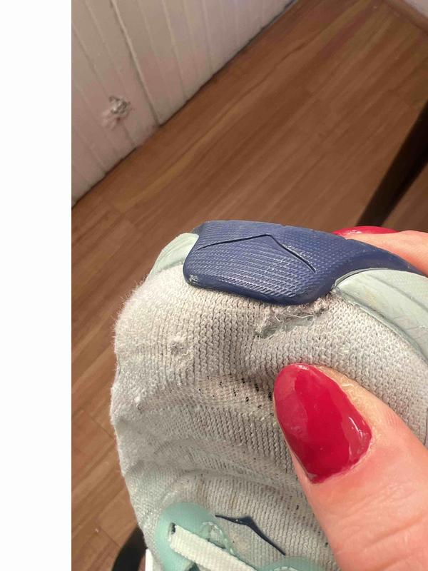 Customer photo for "comfy and lightweight but break down quickly"