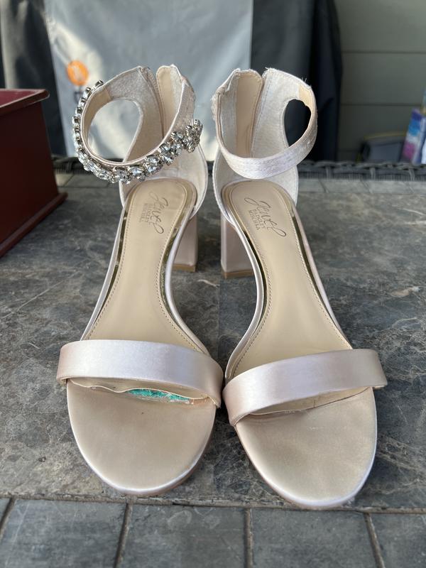 Review Thumbnail Image 0 216841800