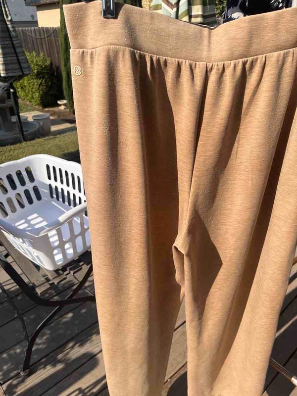Customer photo for "First wash and they are full of pills"