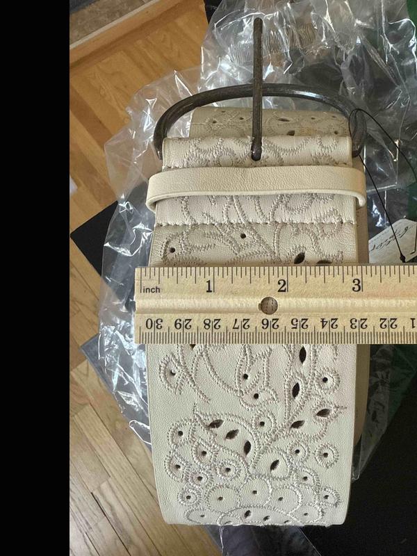 Review Thumbnail Image 0 245147836