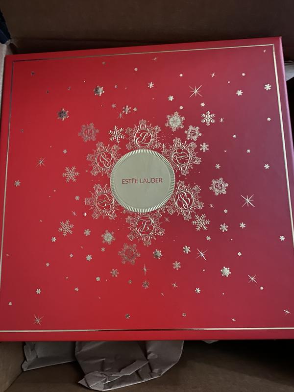Customer photo for "Luxurious skincare set"