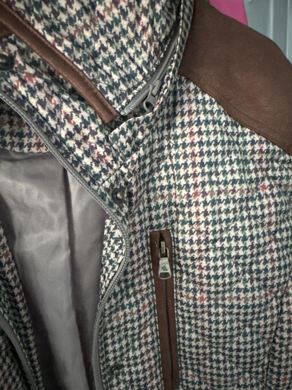 Review Thumbnail Image 1 235783187