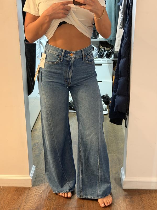 Customer photo for "Obsessed with these jeans I have them in 2 colors"
