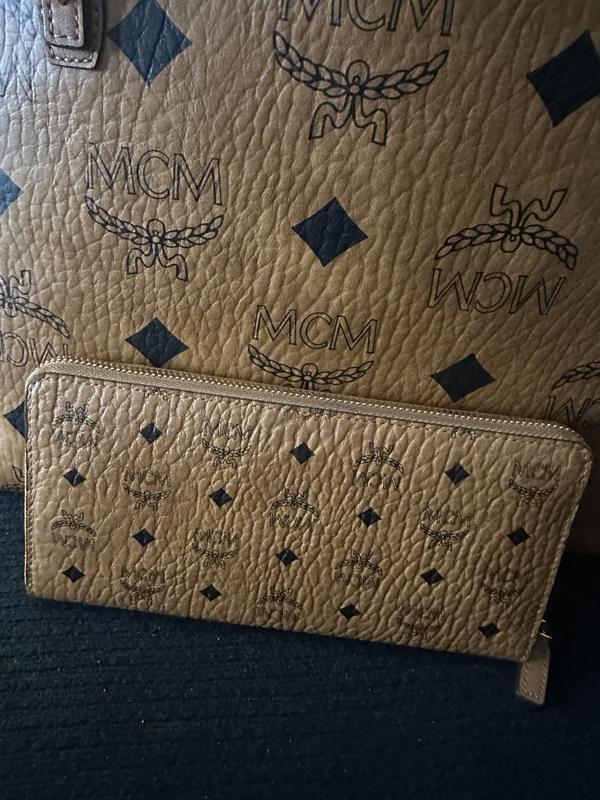 Review Thumbnail Image 0 244285239