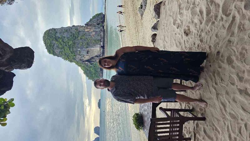 Review Thumbnail Image 0 232664460