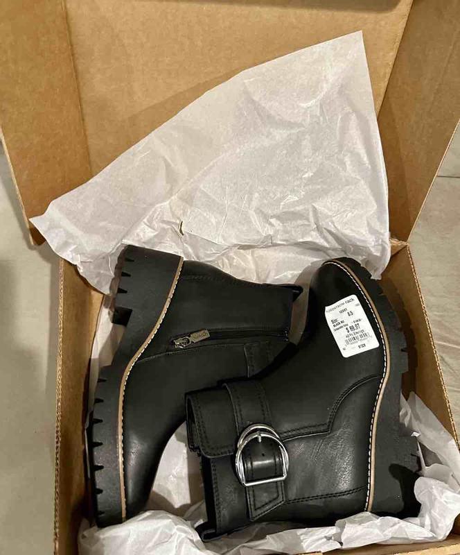 Customer photo for "color change or multiple wrong orders"
