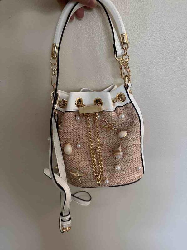 Review Thumbnail Image 0 241861296