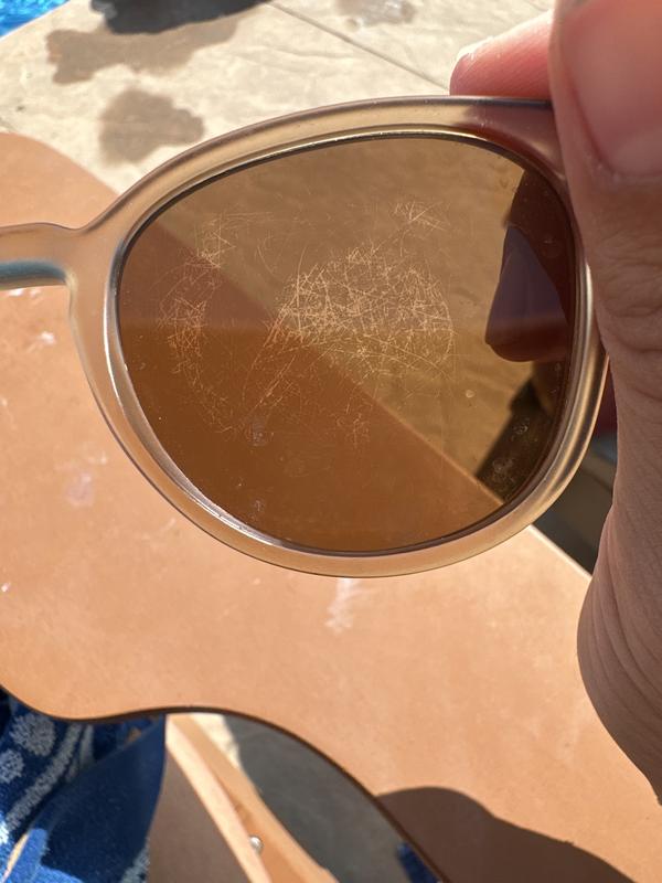 Review Thumbnail Image 0 226573528