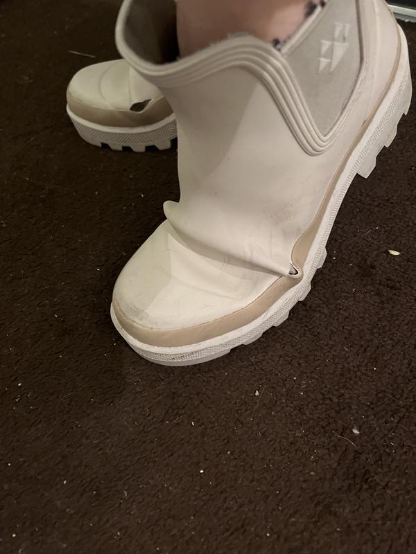 Review Thumbnail Image 0 230666071