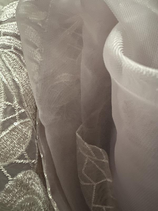 Review Thumbnail Image 0 250456964