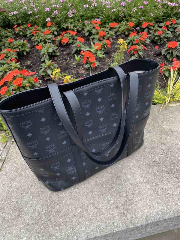 Review Thumbnail Image 1 217725438