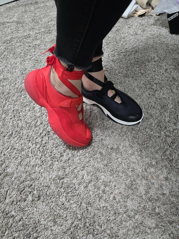 Review Thumbnail Image 0 249082570