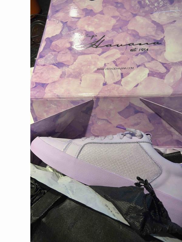 Review Thumbnail Image 0 216451532