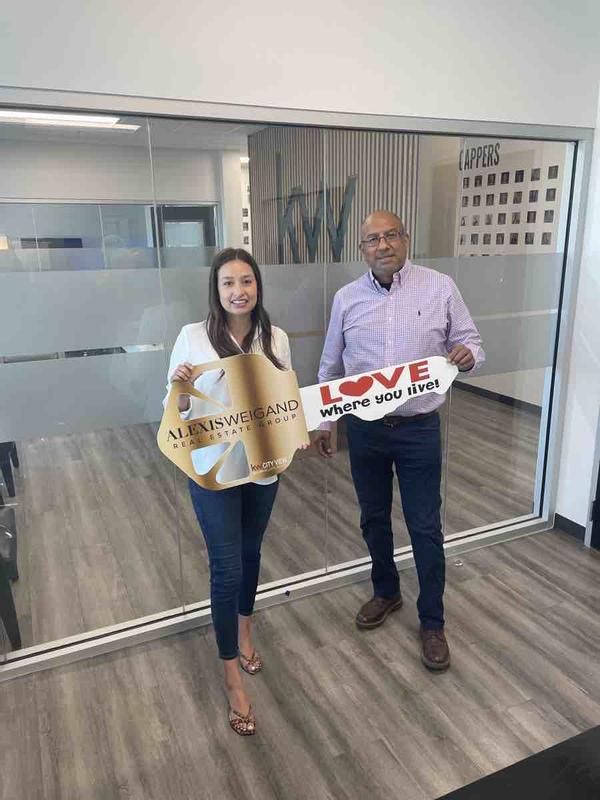 Review Thumbnail Image 0 216243989