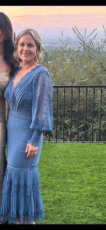 Review Thumbnail Image 0 239688152