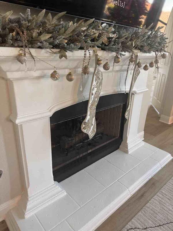 Customer photo for "Very pretty garland"
