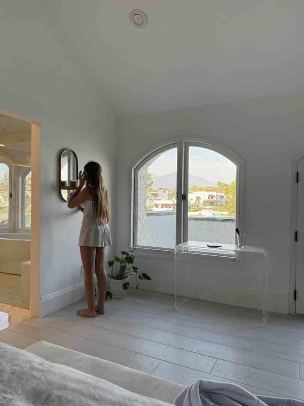 Review Thumbnail Image 0 236024946