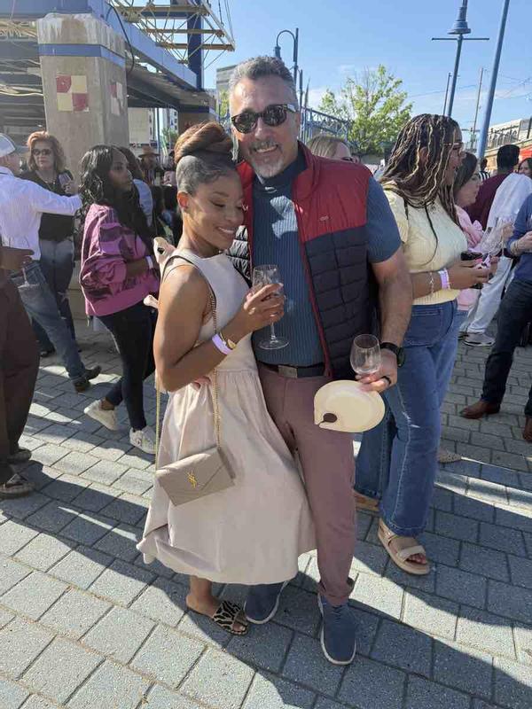 Review Thumbnail Image 0 249174718