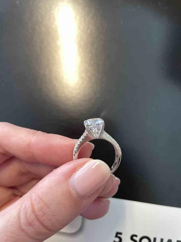 Review Thumbnail Image 0 240657560