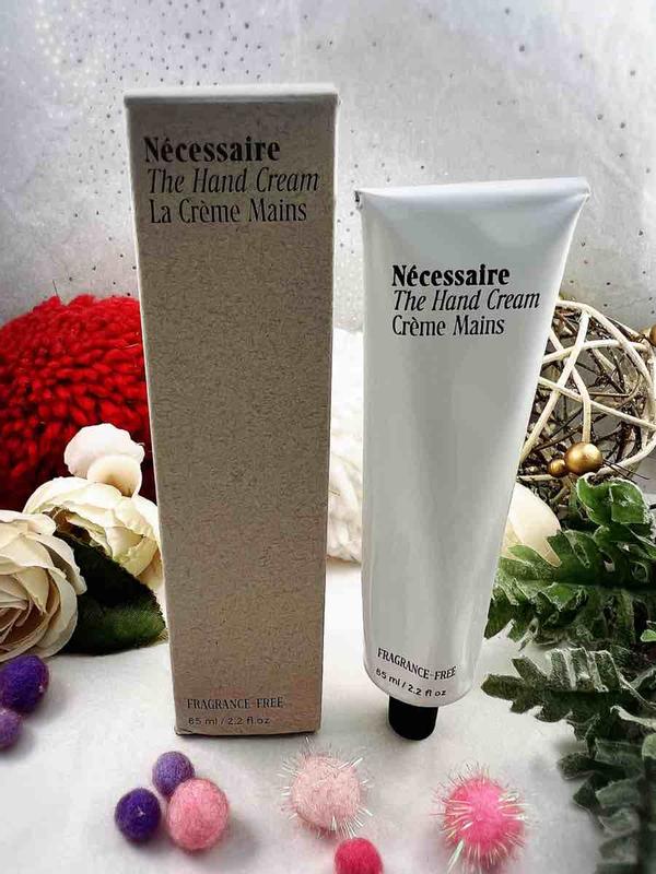 Customer photo for "Pleasant Hand Feel and Fragrance-Free"