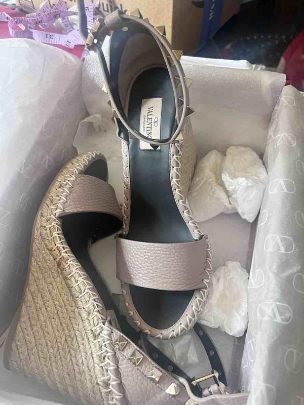 Customer photo for "Runs a tad narrow, but STUNNING!"