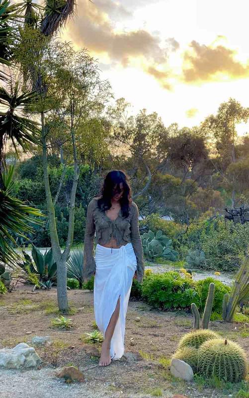 Review Thumbnail Image 0 248574963