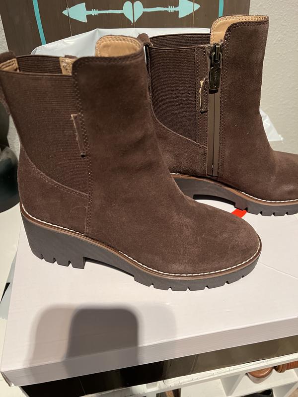 Customer photo for "Missing buckles"