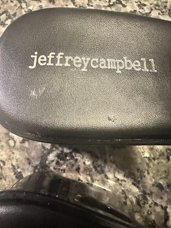 Customer photo for "Shoes looked used"