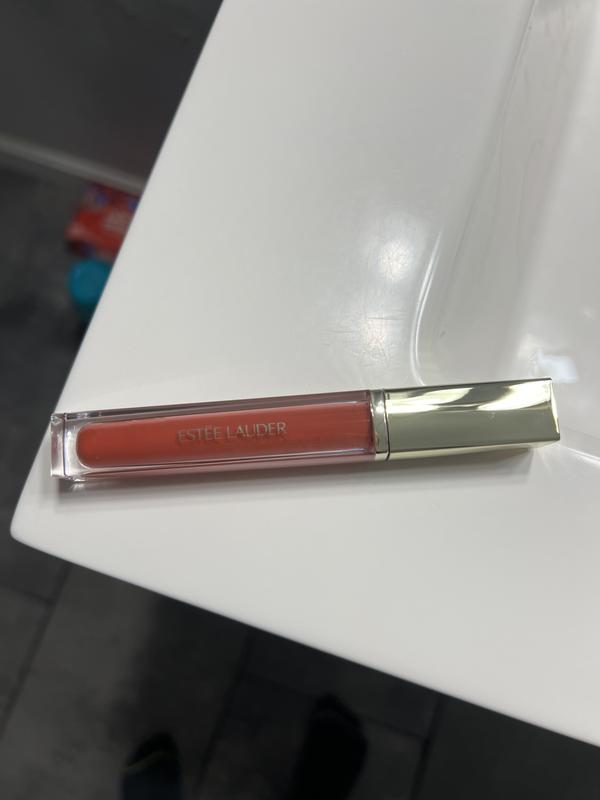 Customer photo for "More of a lip gloss than a lip oil"