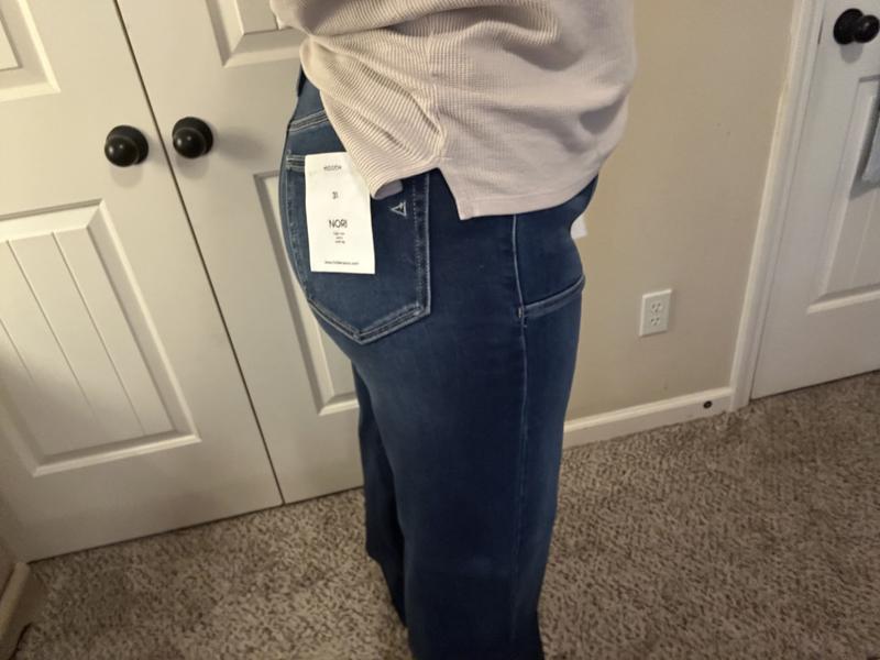 Review Thumbnail Image 1 243479364