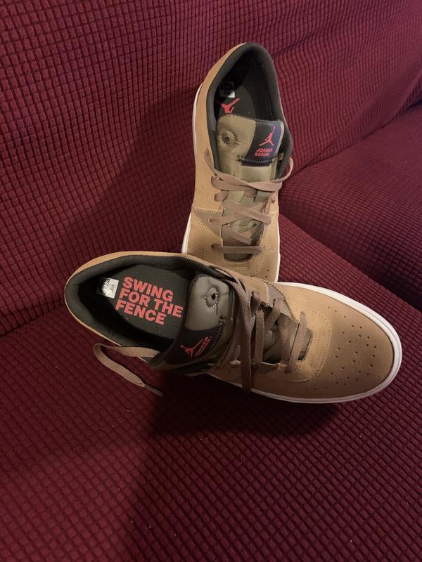 Customer photo for "Marvelous and sporty sneakers. Very comfy, stylis."