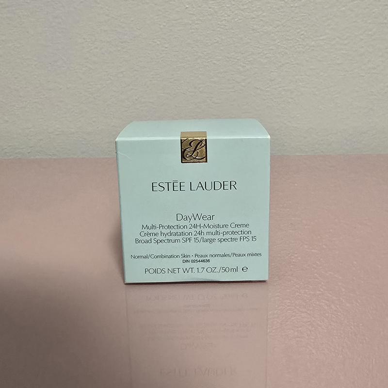 Customer photo for "Light Luxe Feel"