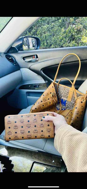 Review Thumbnail Image 1 224897862