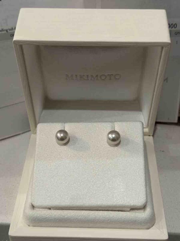 Customer photo for "Beautiful earrings"