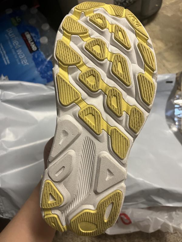 Customer photo for "used/dirty shoes received"