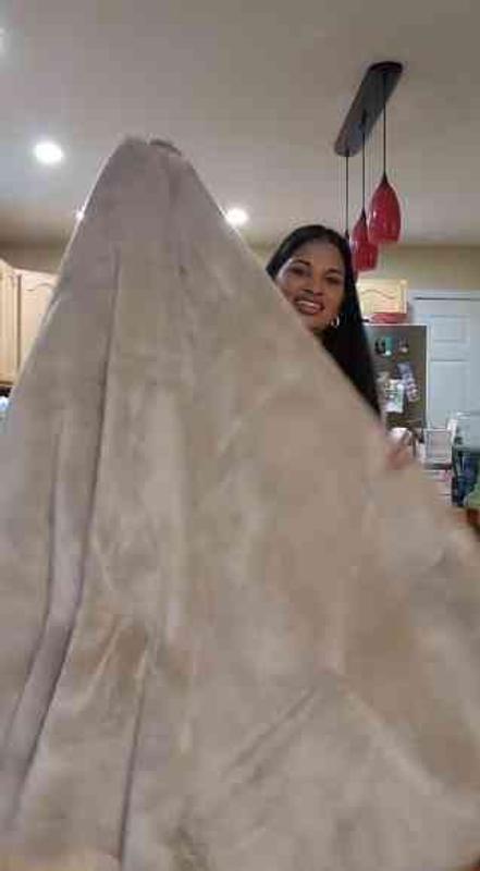 Customer photo for "Big furry blanket!"