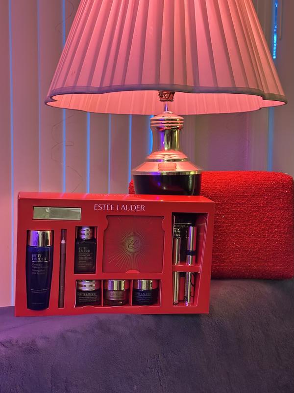 Customer photo for "Wonderful gift and such a great value!"