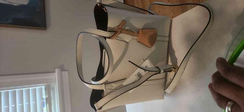 Review Thumbnail Image 1 226700197