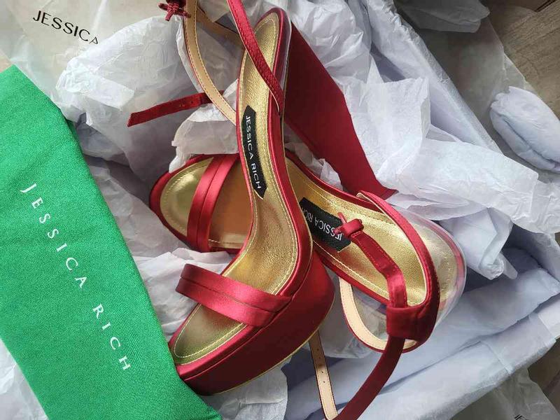 Review Thumbnail Image 0 225366395