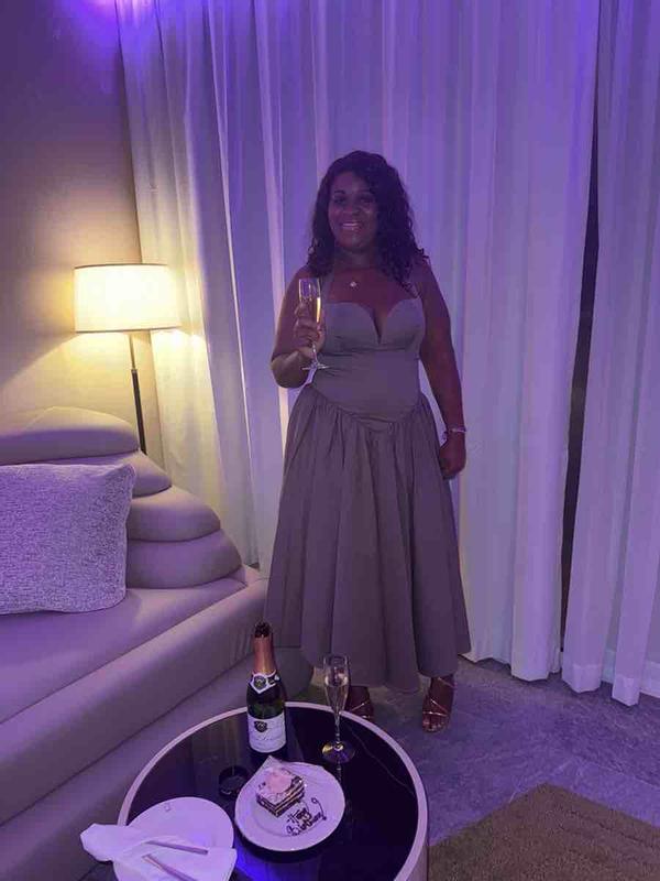 Review Thumbnail Image 0 246601645