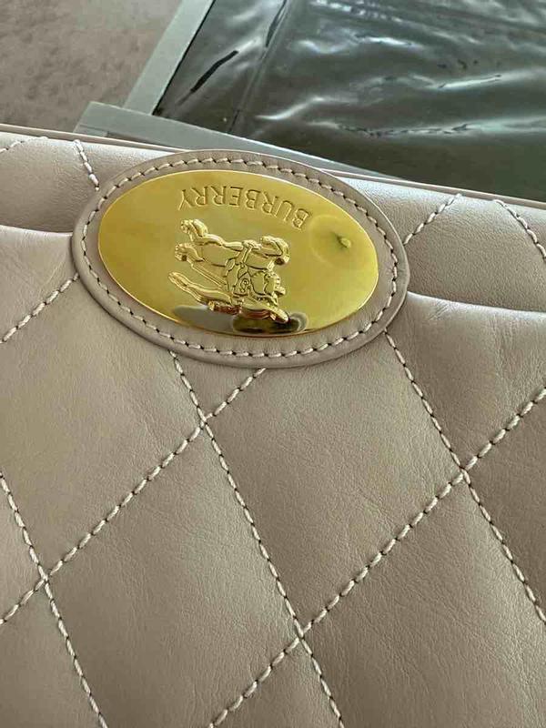 Review Thumbnail Image 0 246162565