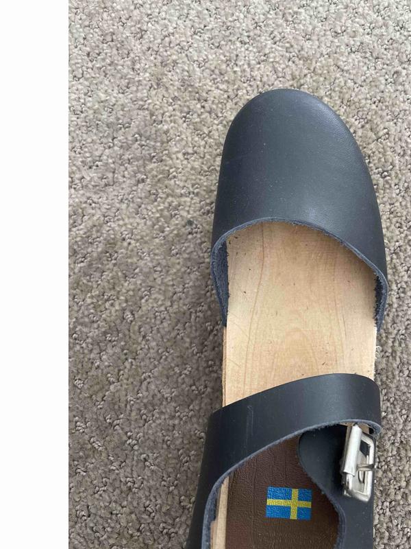 Customer photo for "not navy and no indent like picture"