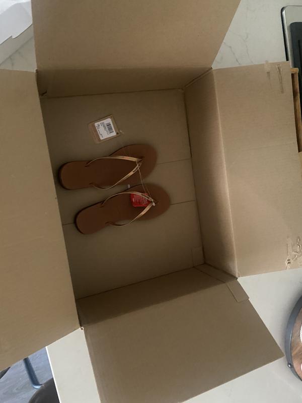 Customer photo for "Great Shoes - Lousy Packaging"