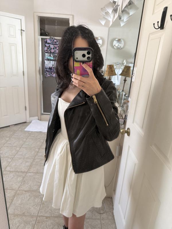 Review Thumbnail Image 1 247835152