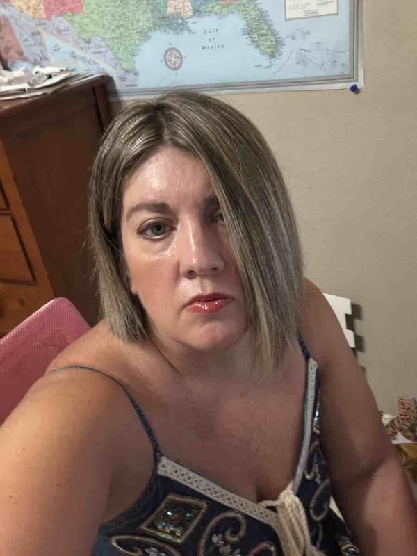 Customer photo for "great for easily damaged hair"